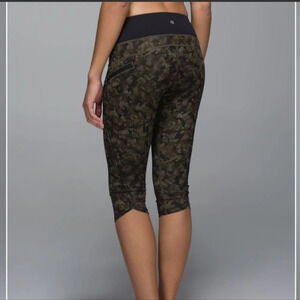 Lululemon Run Top Speed Crop Mystic Jungle Fatigue Camo Mid Rise Legging…
